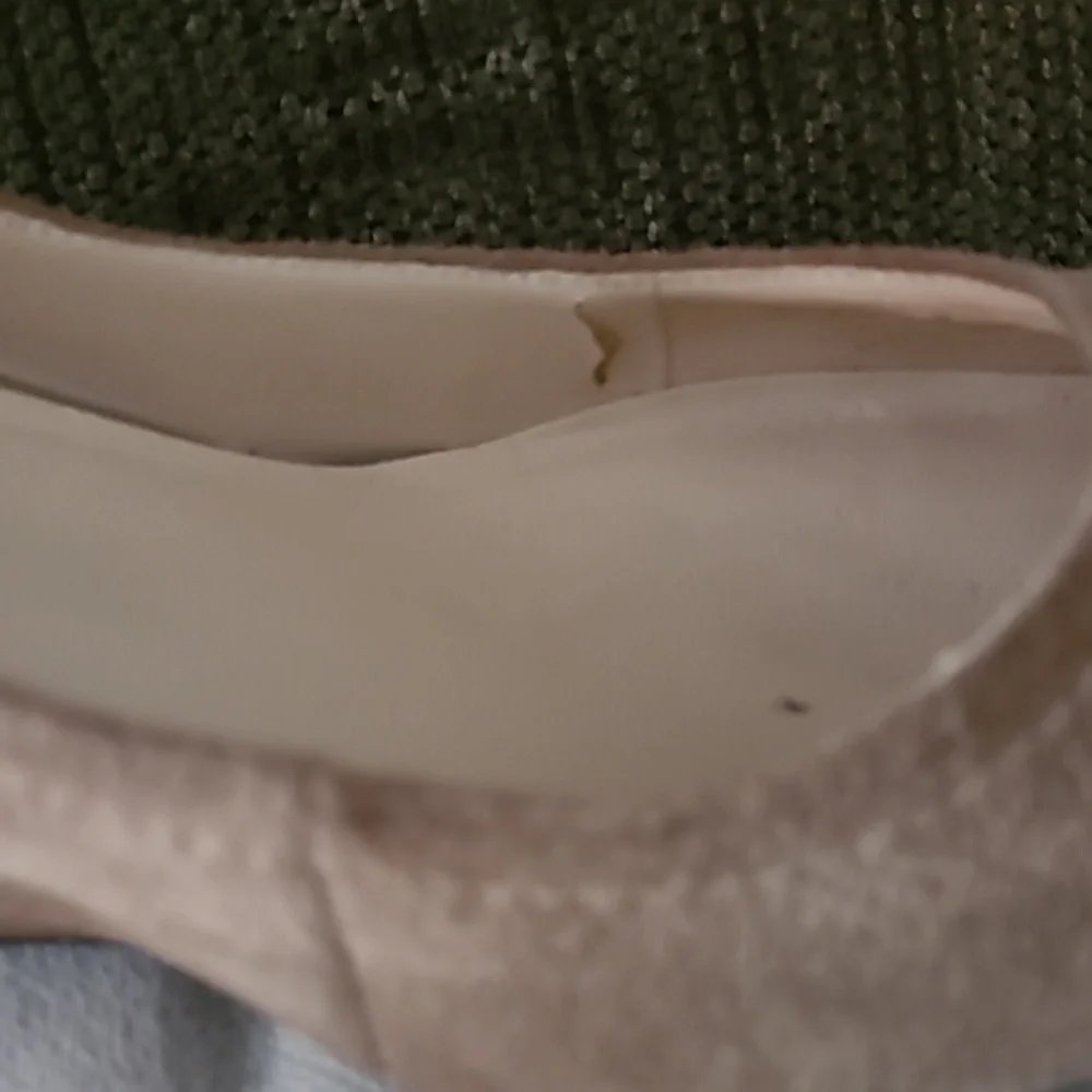 Franco Sarto Round toe Wedge heel pumps in a pretty dark tan. Size 8